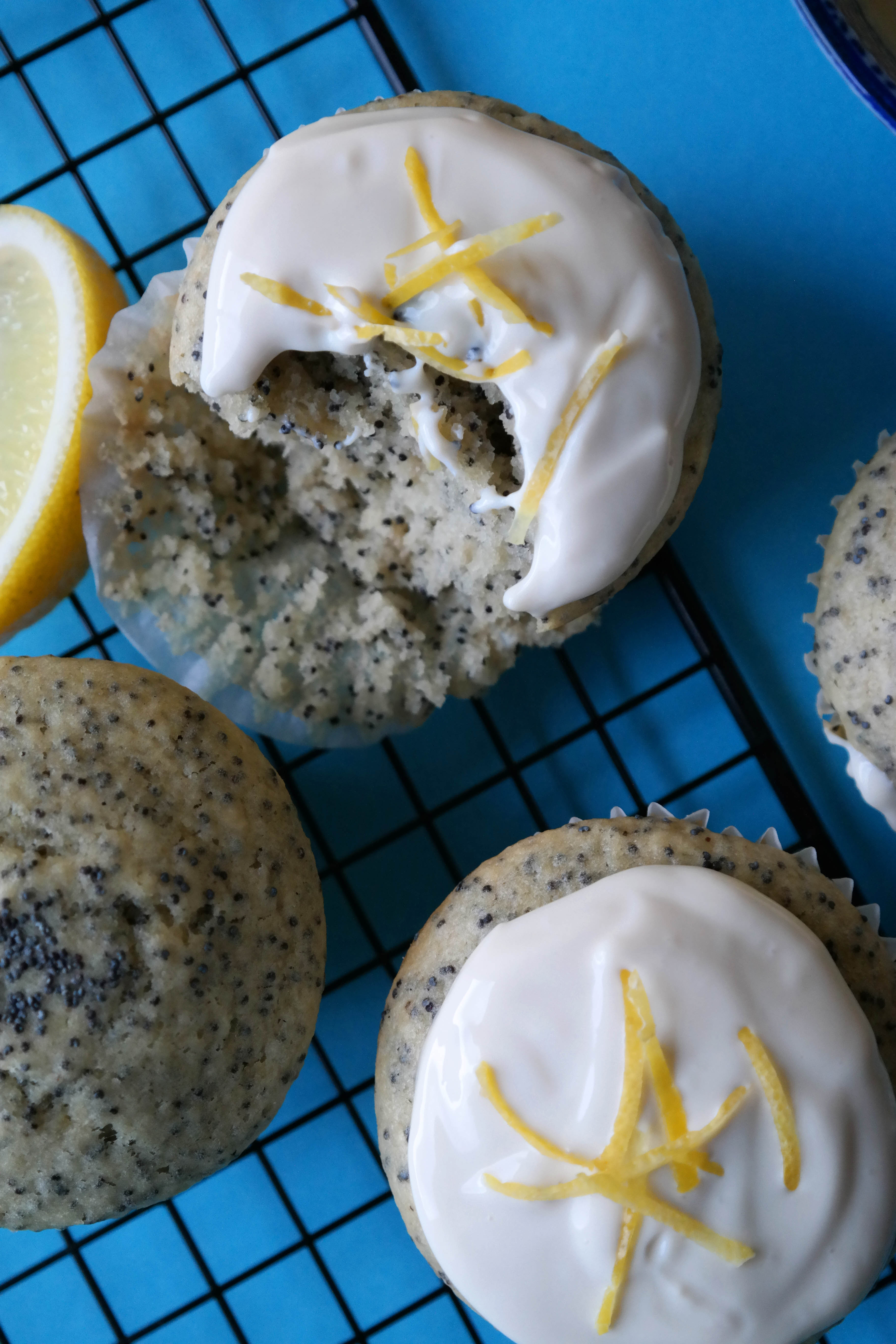 Vegane Zitronen-Mohn Muffins Rezept